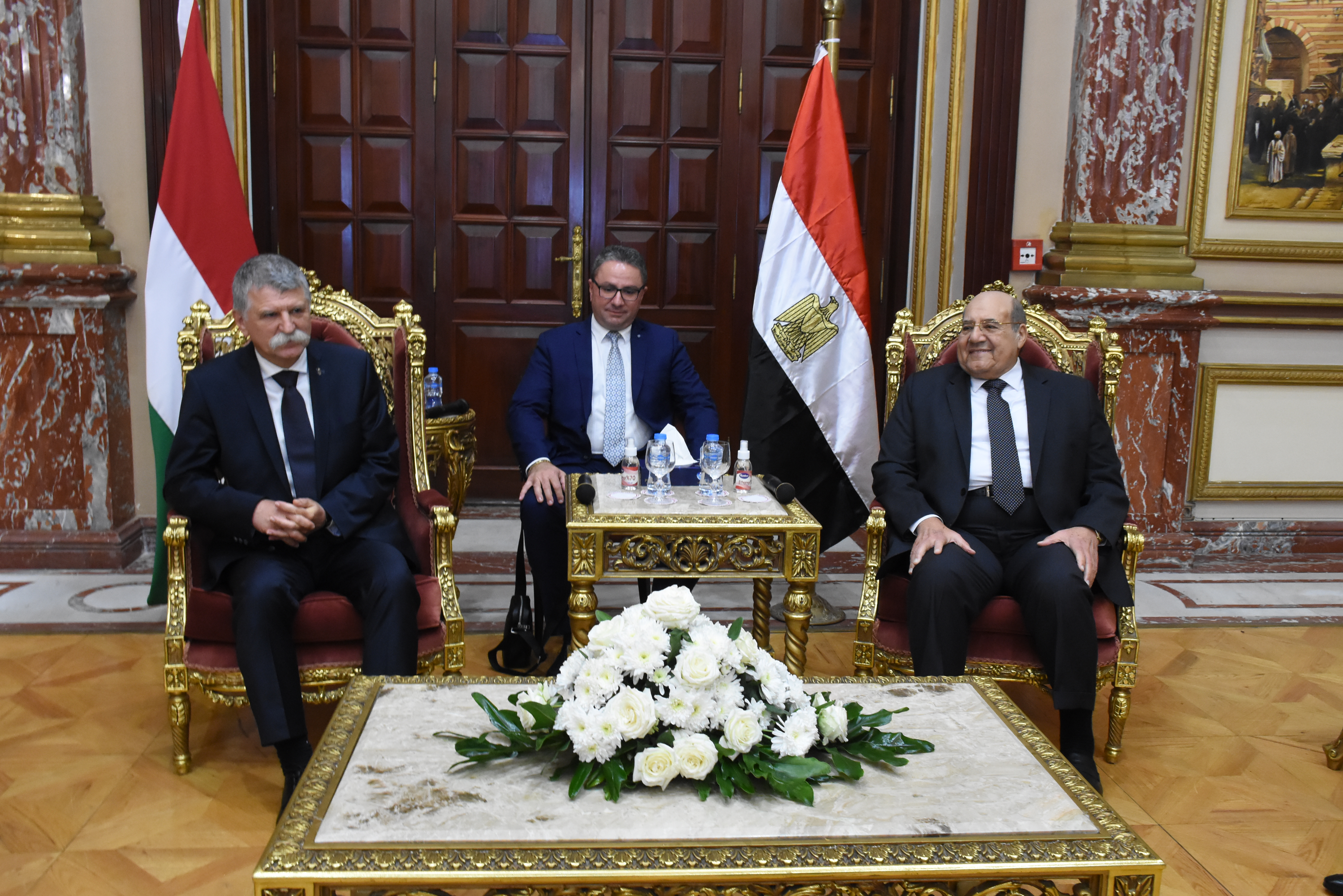 Kövér László Kairóban megbeszélést folytatott Abdel Wahab Abdel Razekkel, az egyiptomi Szenátus elnökével.